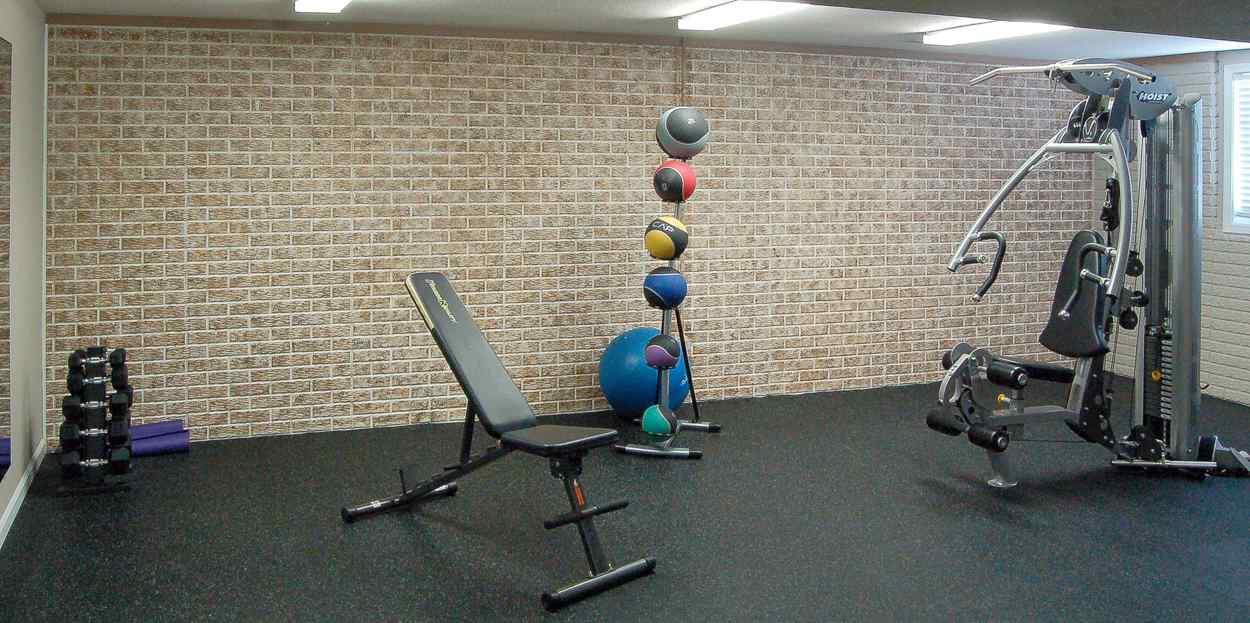 Country Club Crossing