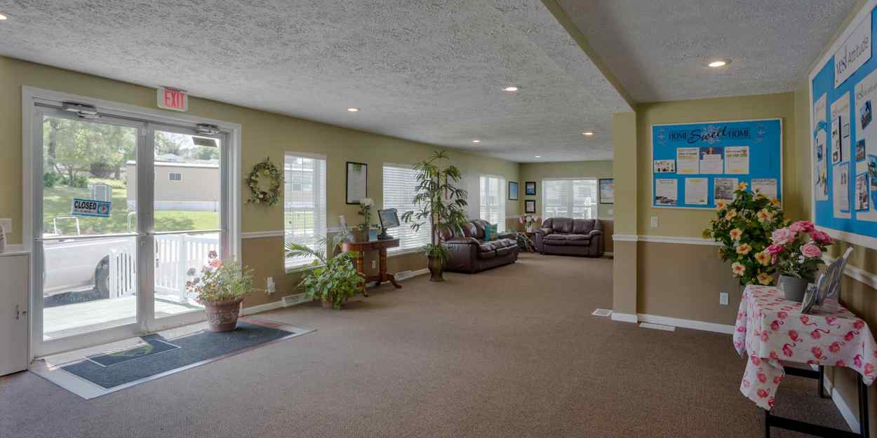 Five Seasons Davenport