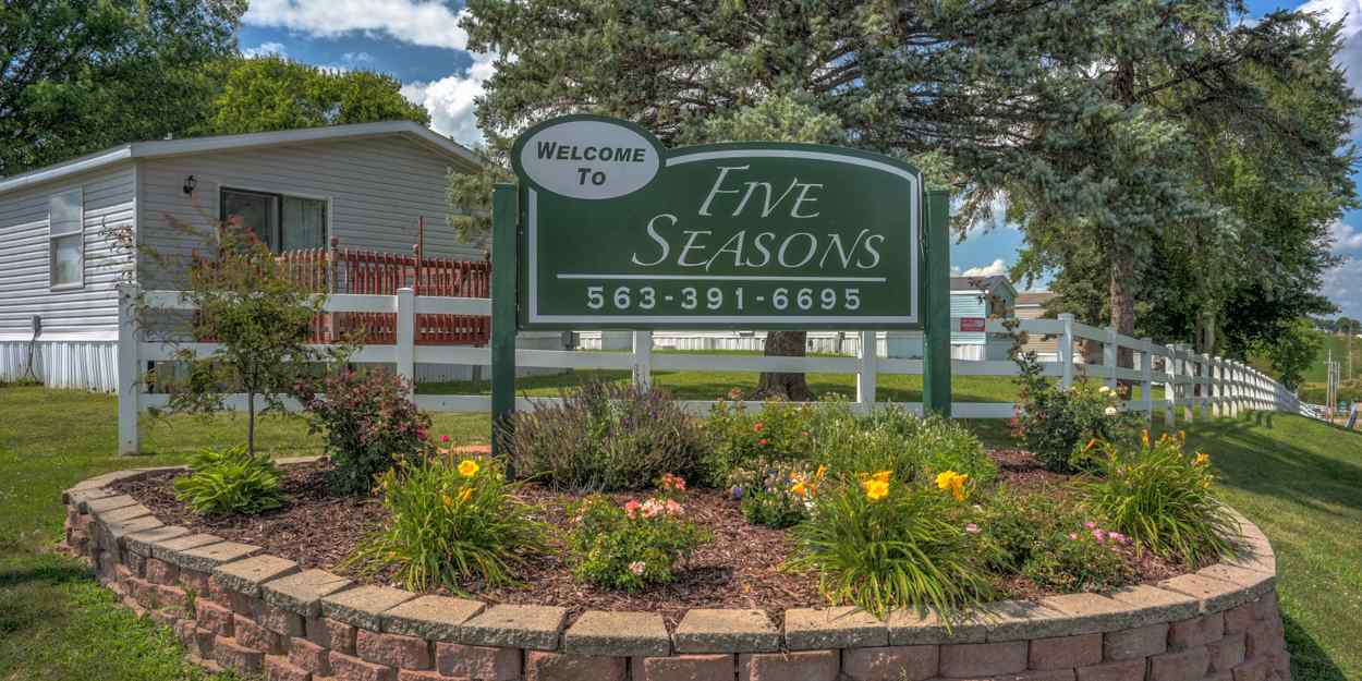 Five Seasons Davenport