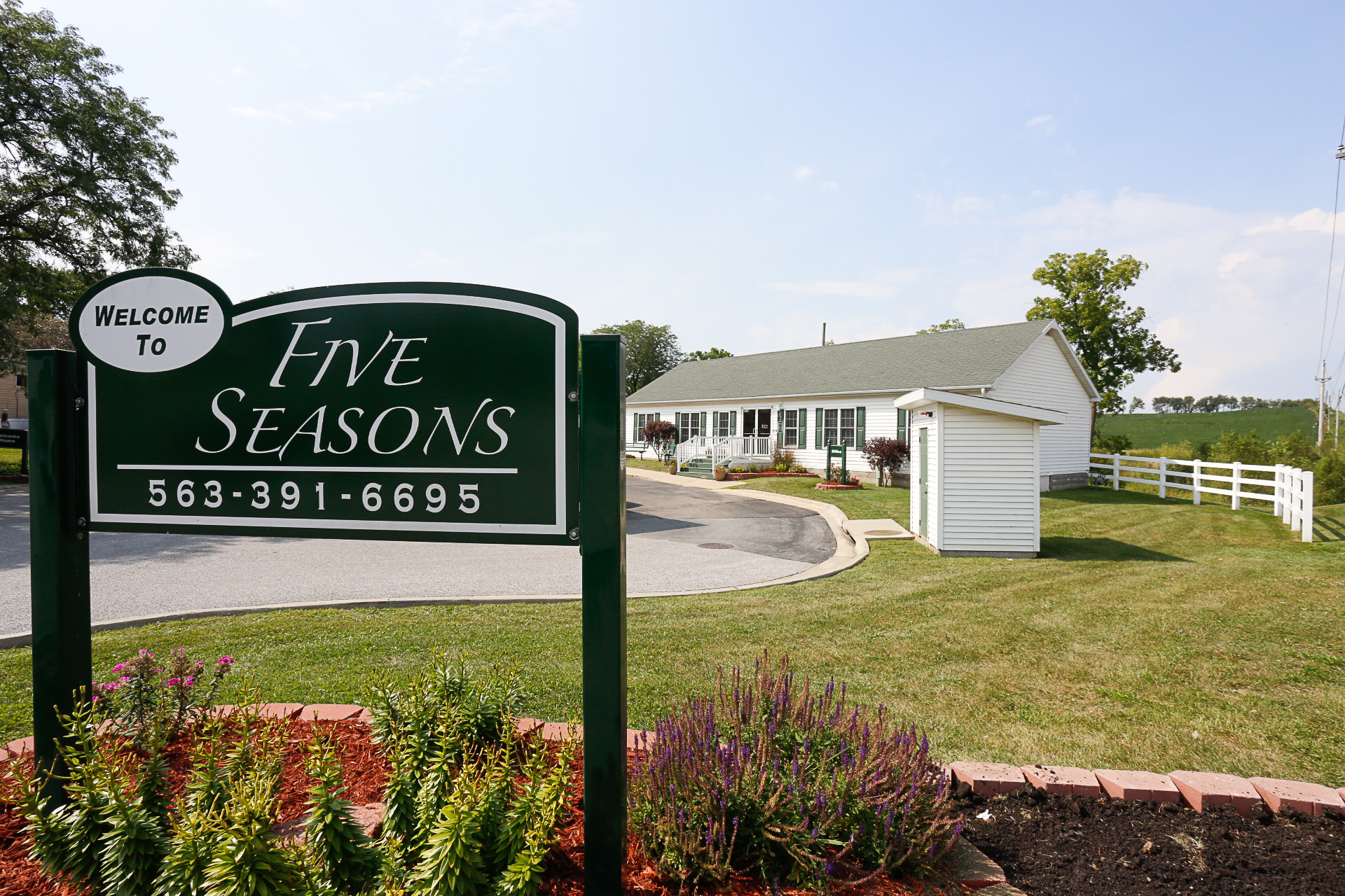 Five Seasons Davenport