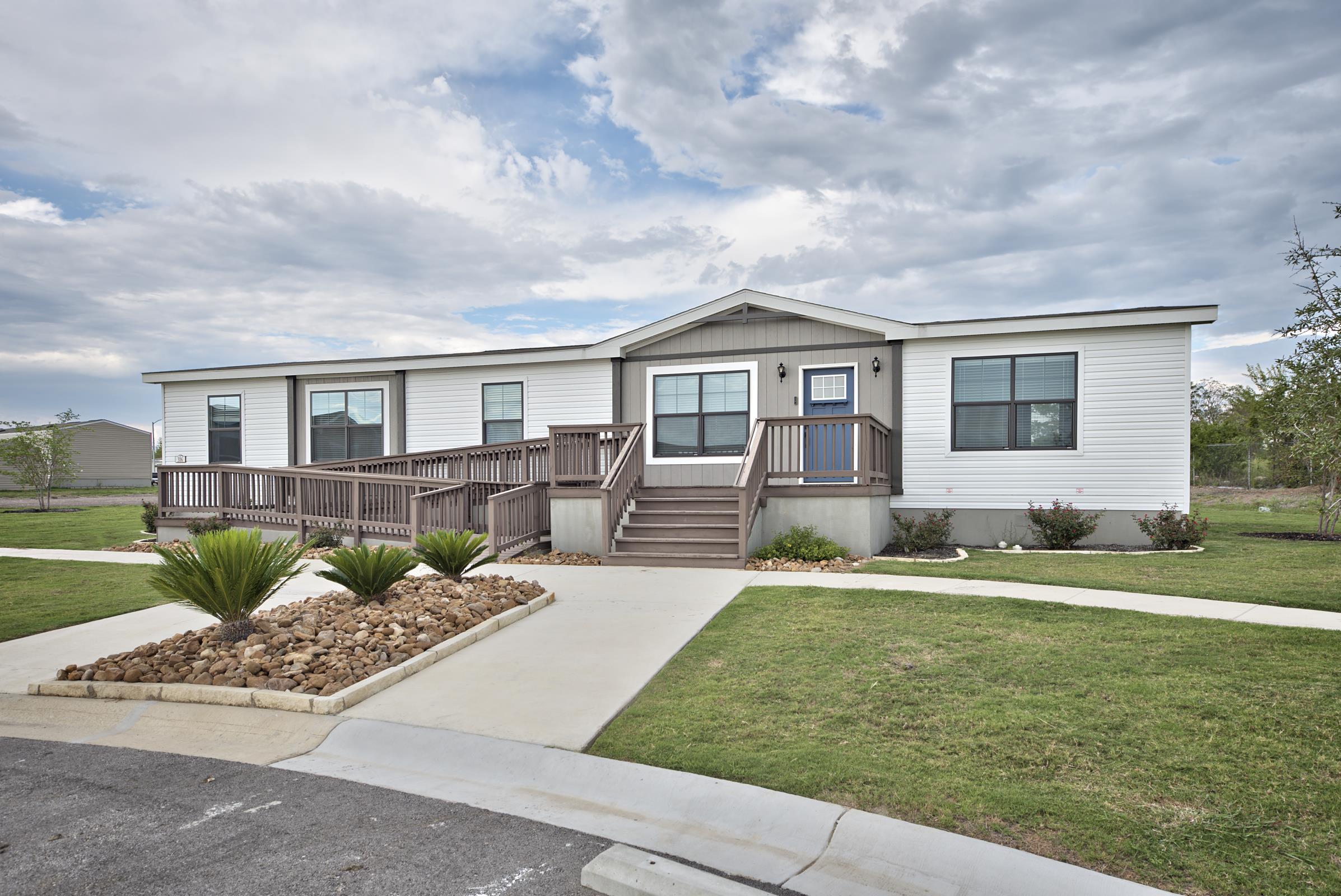 Woodlake Estates (TX)